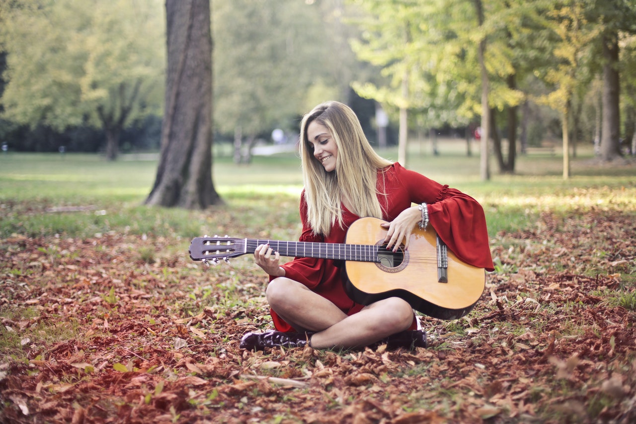 Quels sont les bienfaits psychologiques de l'apprentissage de la musique ?